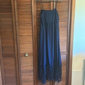 TJ Collections navy dress size 6